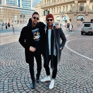 Meet your Posher, Thomas